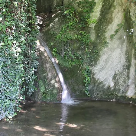La Cascata Negli Ulivi Bed and Breakfast 3*